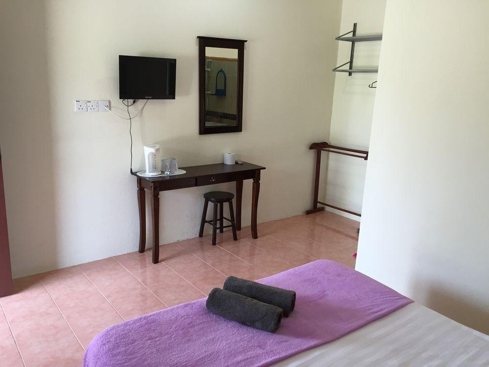 Tok Man Inn Langkawi Buitenkant foto