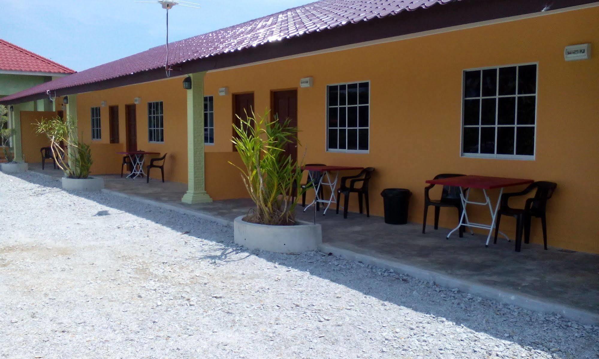 Tok Man Inn Langkawi Buitenkant foto