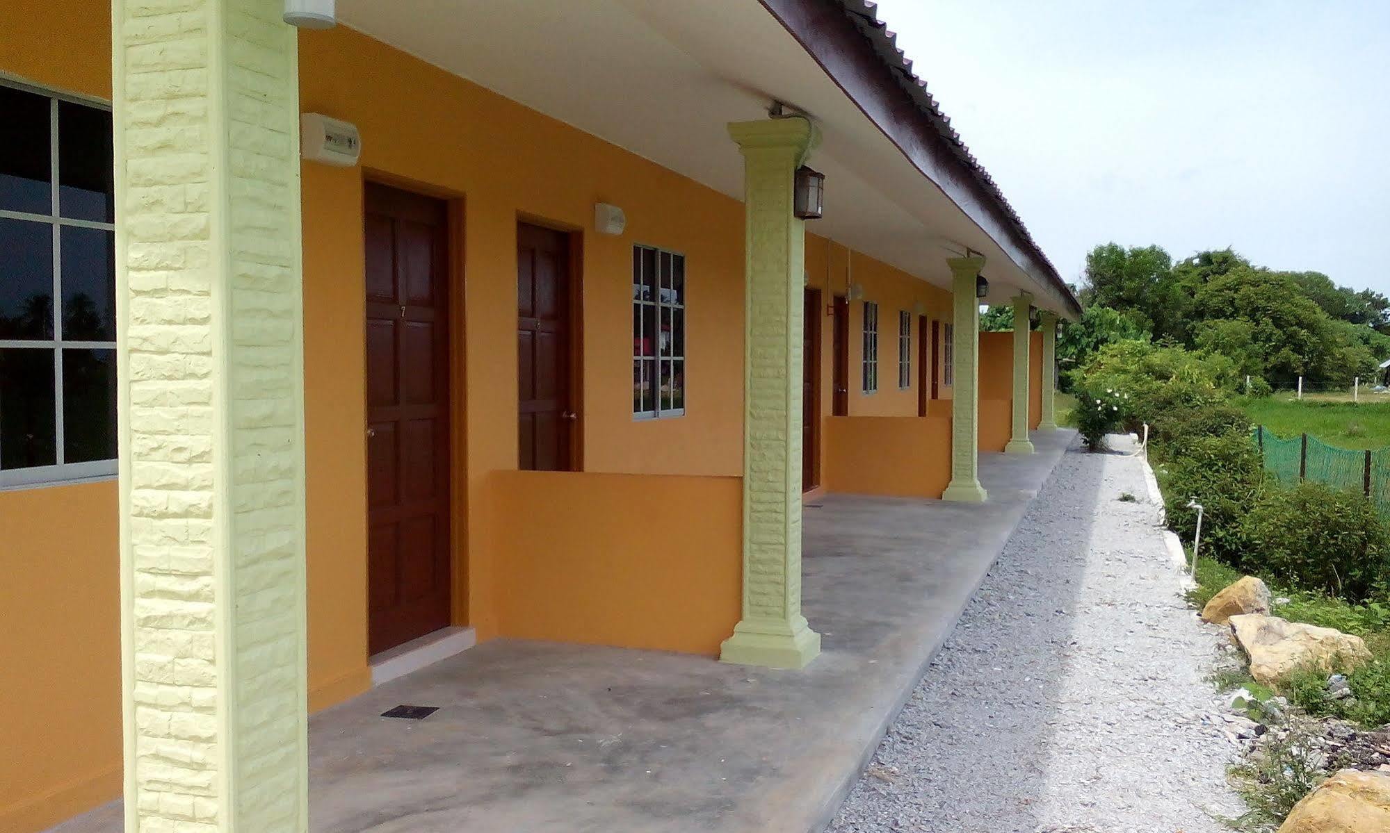 Tok Man Inn Langkawi Buitenkant foto